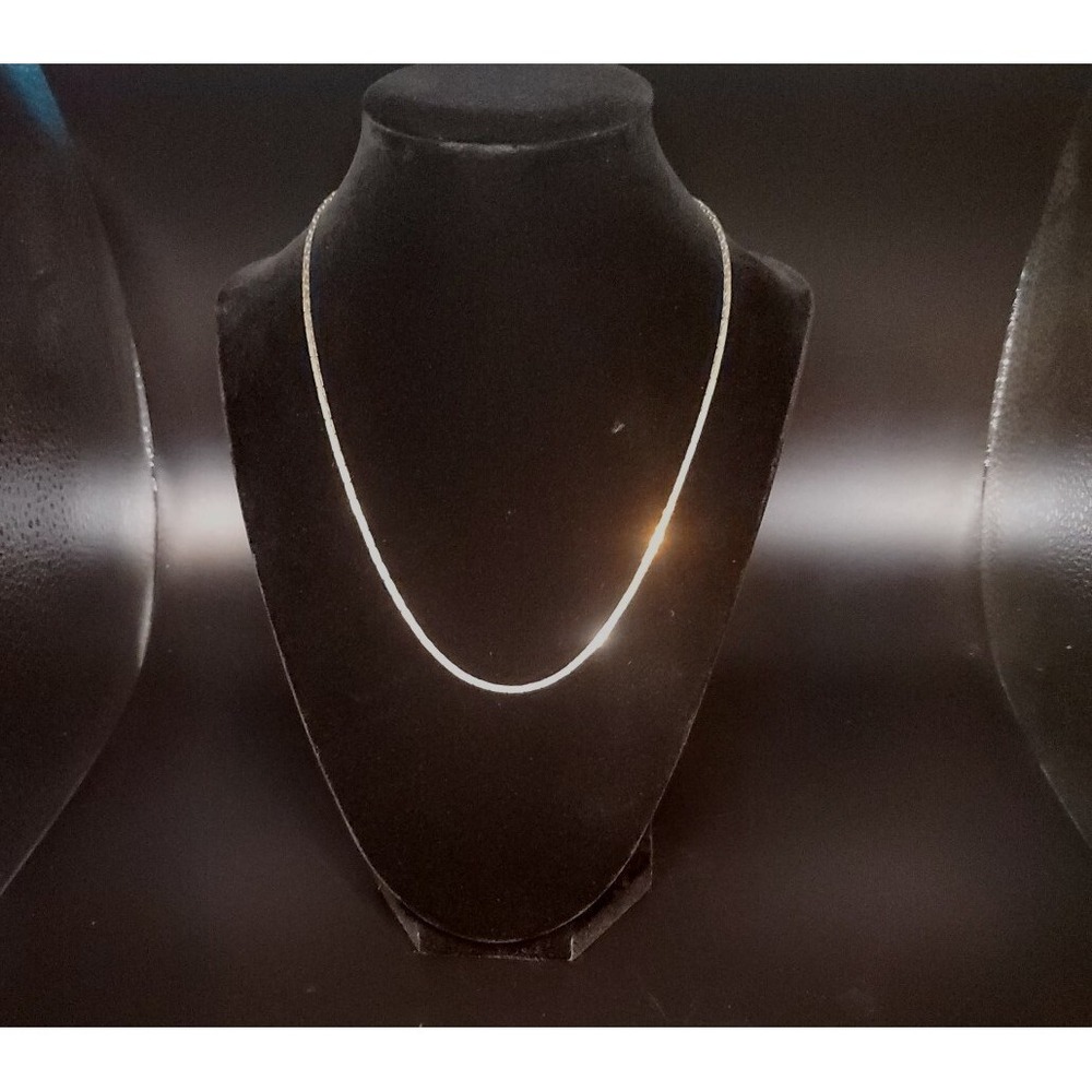 VTG‎ American Showcase Goldtone Chain Necklace Approximately 17+"